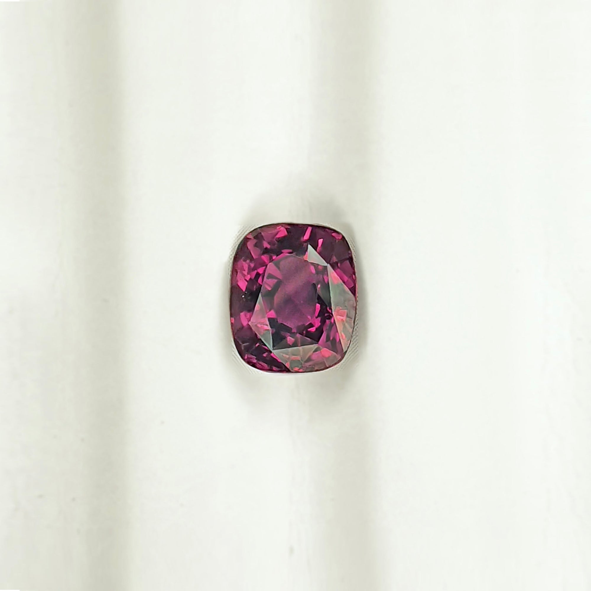Pink Spinel Long Cushion 1.83CT G201