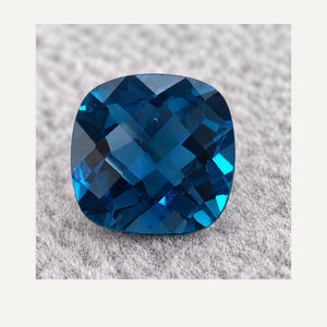 G771 LONDON BLUE TOPAZ CUSHION 4.85CT - 01b-G771-CLEANED-GRAY-TRAY