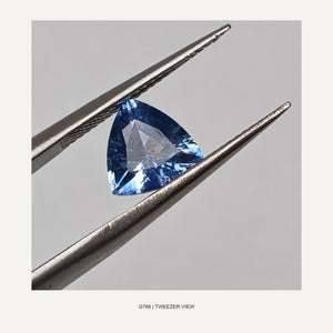 G766 BLUE SAPPHIRE TRILLION 1.395CT - 02-G766-TWEEZER
