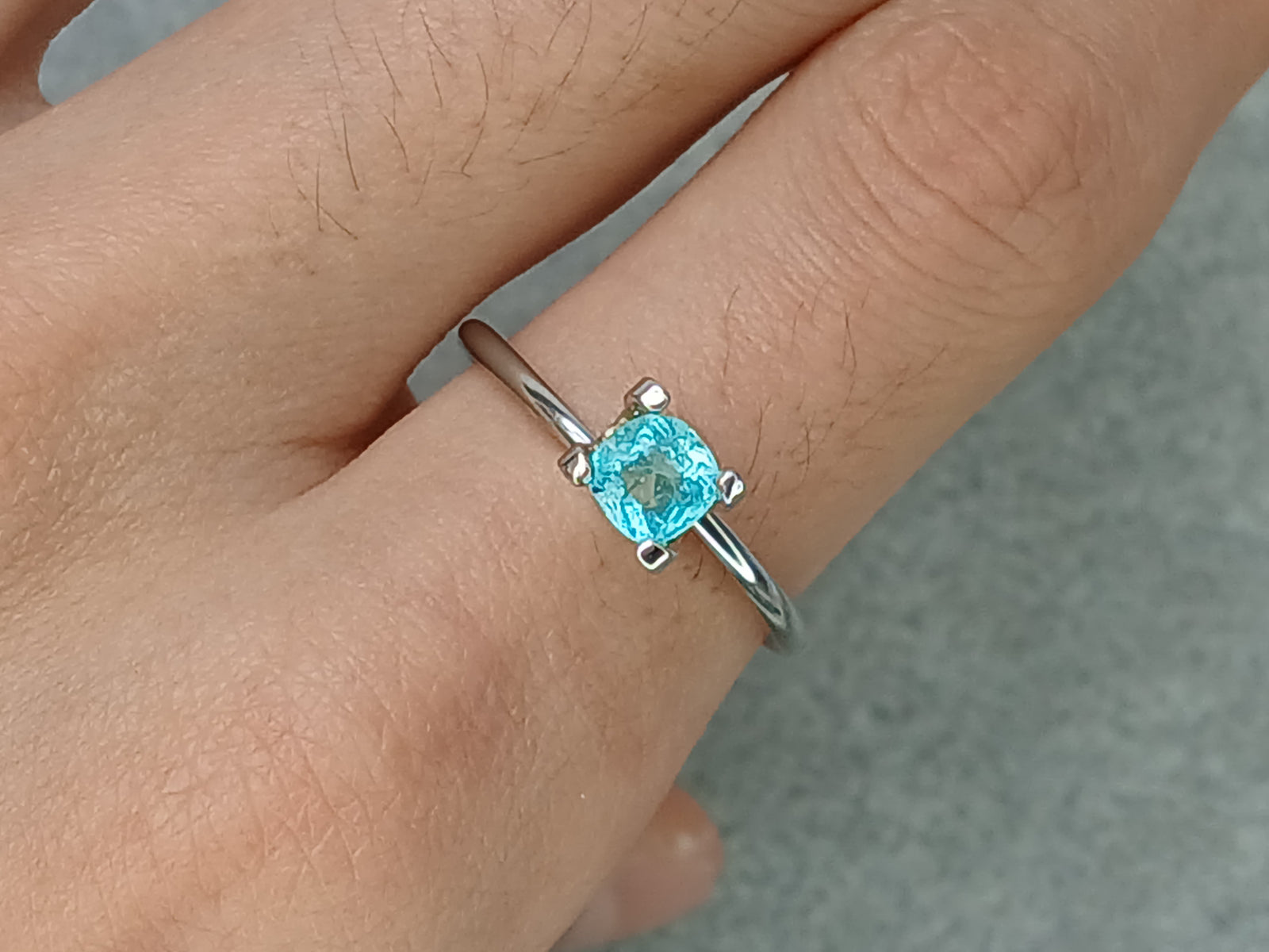 G735 PARAIBA TOURMALINE SOLITAIRE CUSH 0.59CT