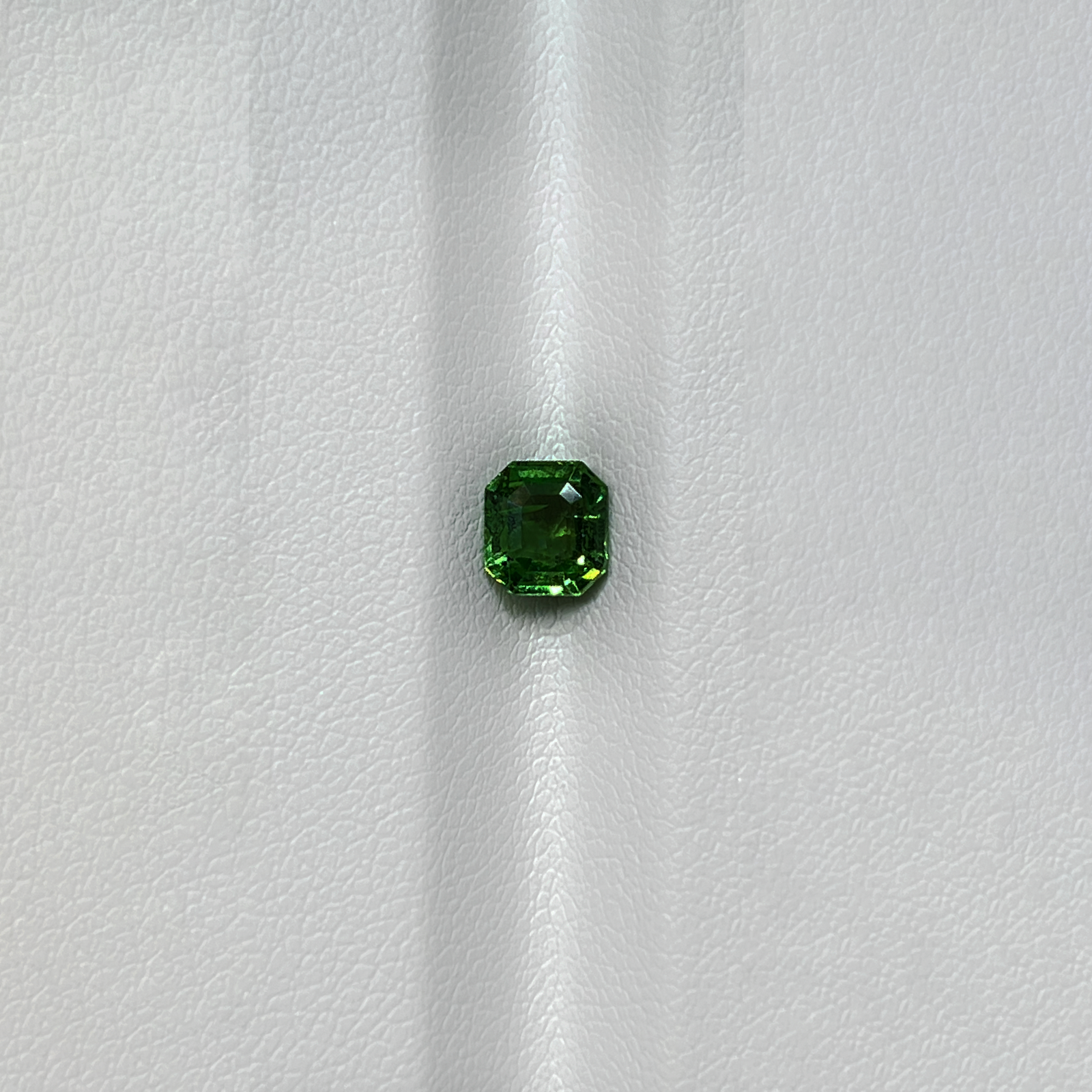 G311	TSAVORITE OCTAGONAL 1.12CT