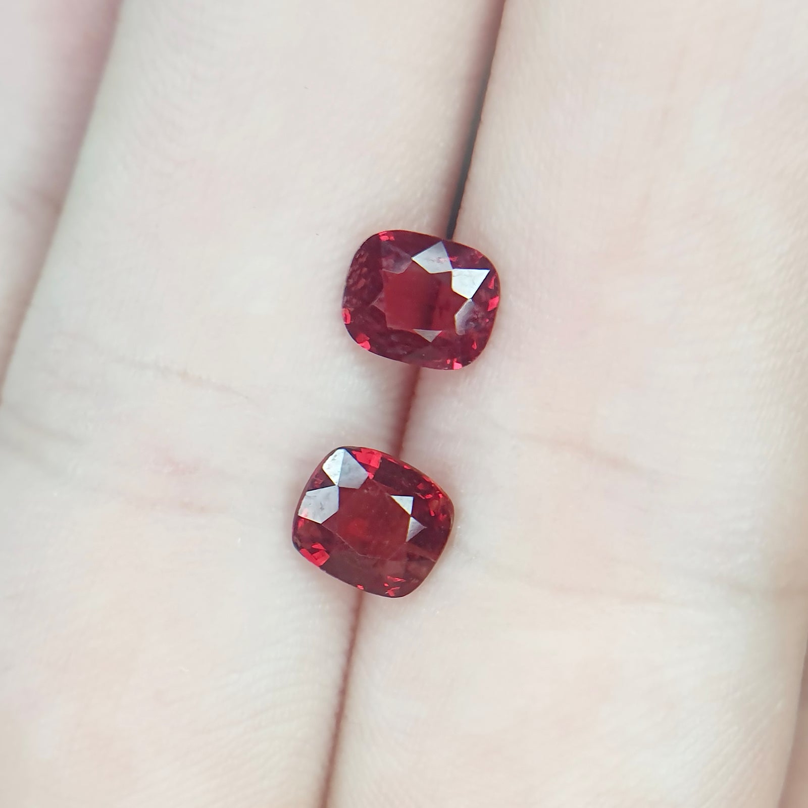 Red Spinel Long Cushion Pair 1.5 G033