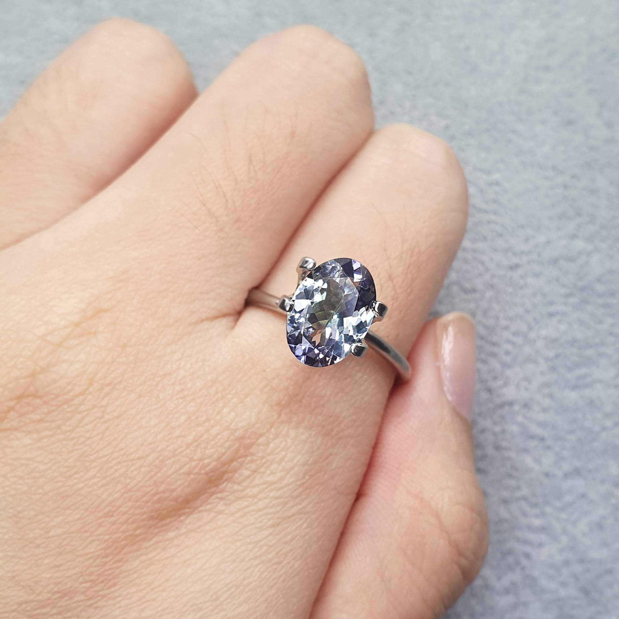 UNHEAT TANZANITE OVALE 2.17 CT G089