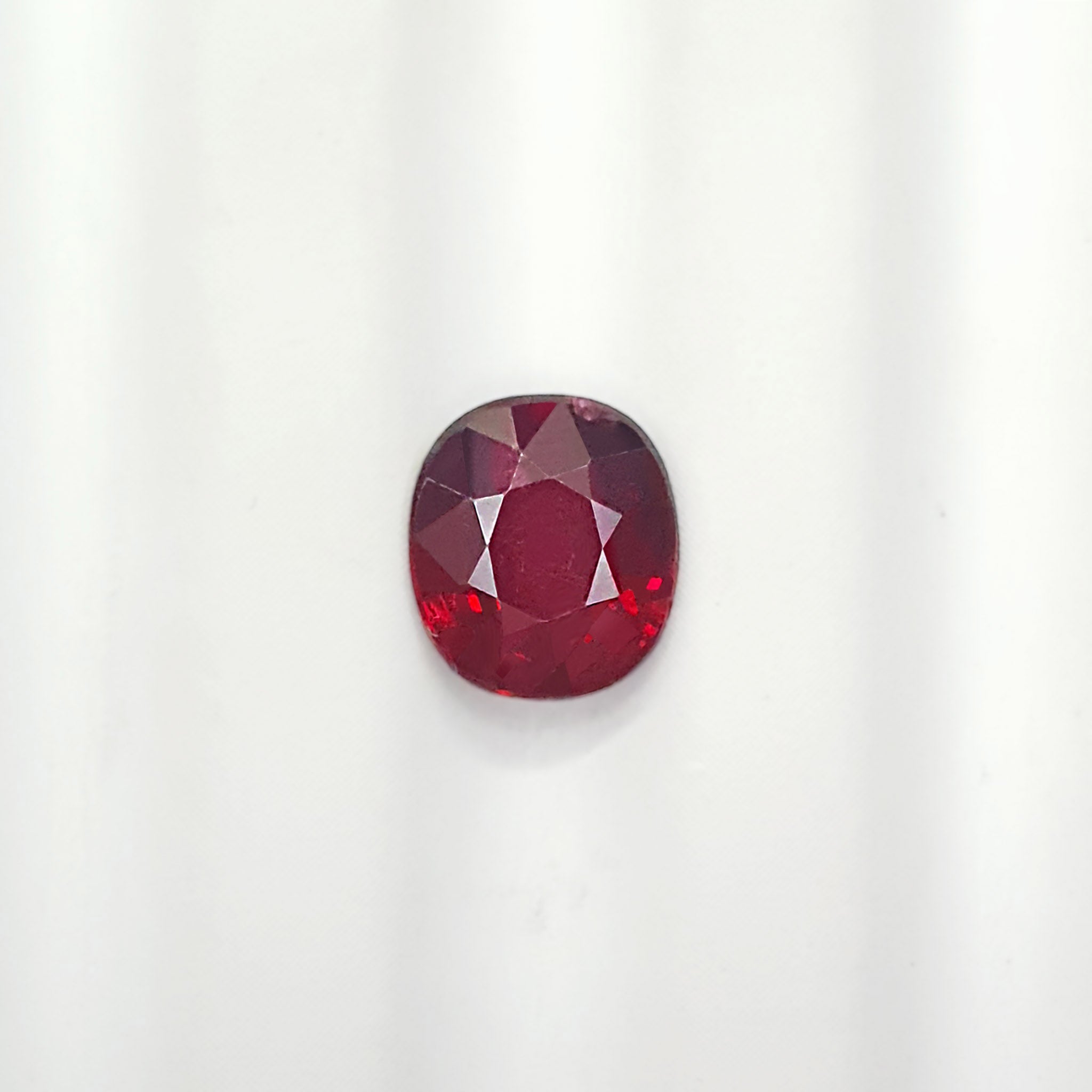 MADAGASCAR RUBY LONG CUSH 2.05CT G180