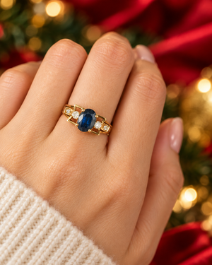 Esme Vintage Solitaire Ring - Sapphire Oval M517