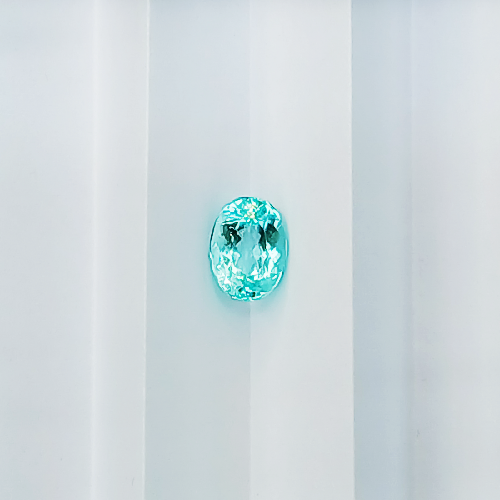 G302 PARAIBA TOURMALINE OVAL 2CT