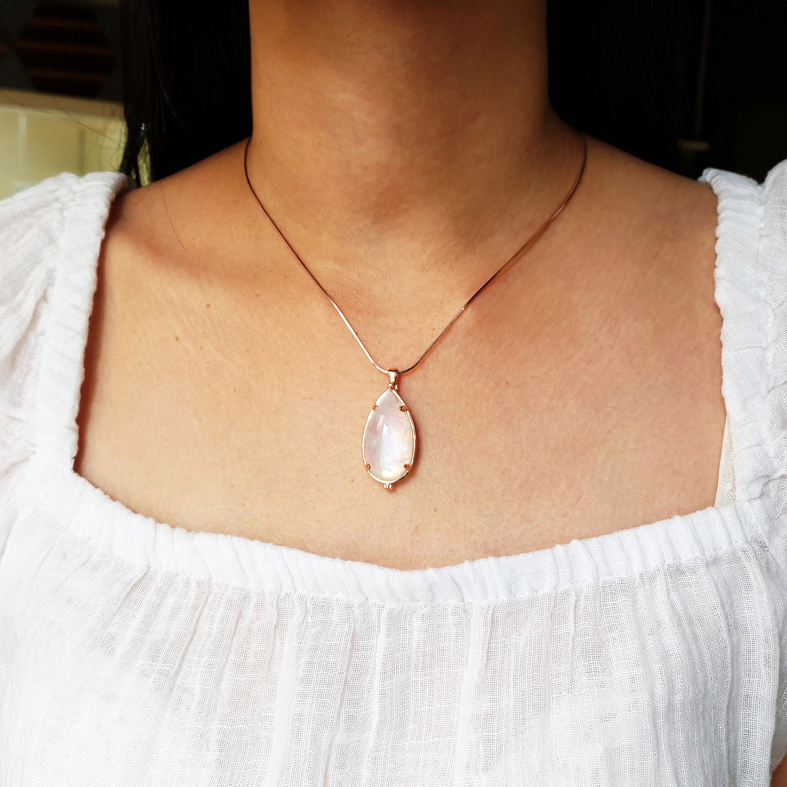 Libitina Keepsake Locket - Moonstone Teardrop 2022-140