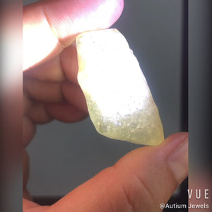 33 BEEL LIBYAN DESERT GLASS GOLD TEKTITE G609
