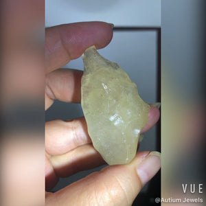 21 PLEEN LIBYAN DESERT GLASS GOLD TEKTITE G597