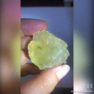 25 GENS LIBYAN DESERT GLASS GOLD TEKTITE G601