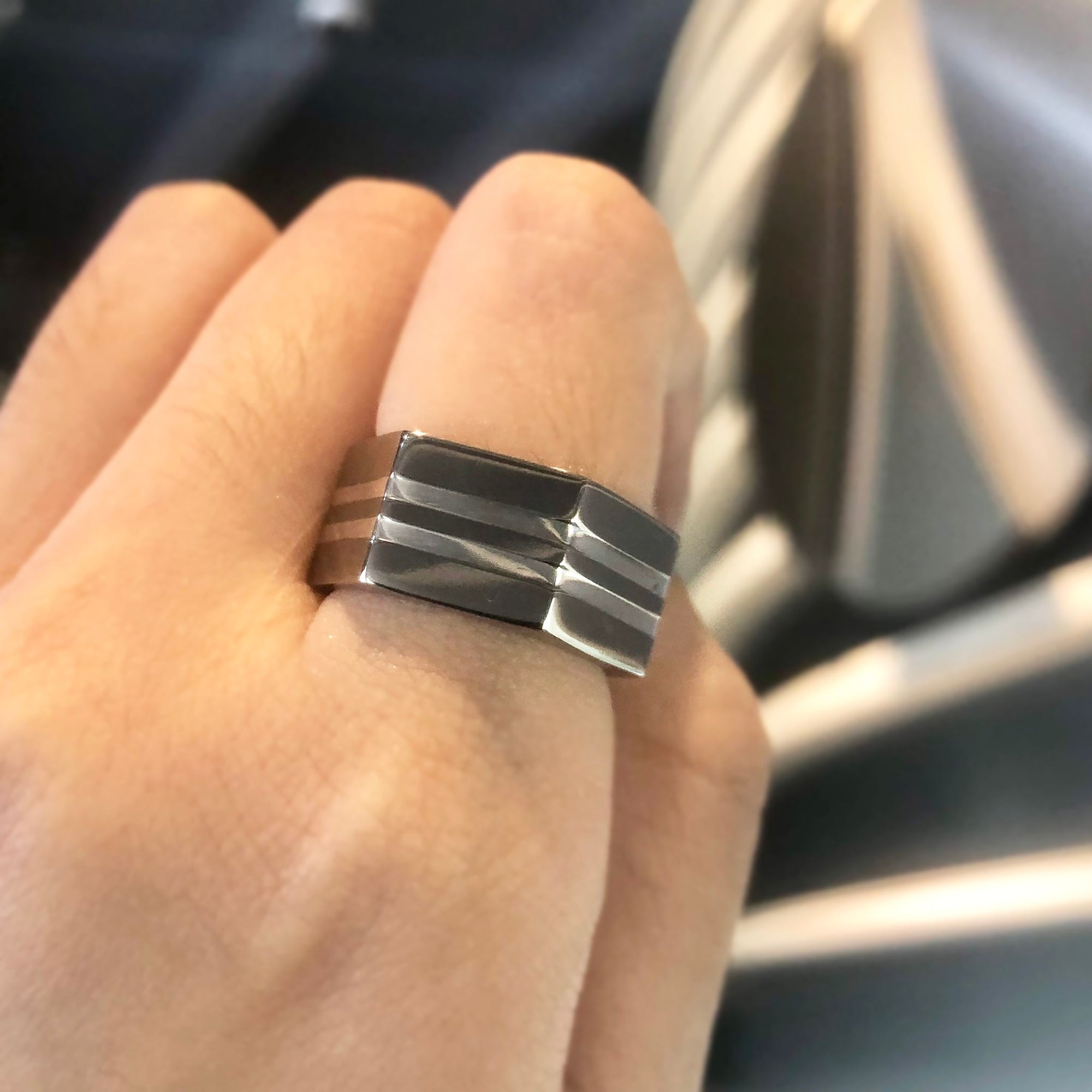 Escherrura Hexagonal Fusion Ring AG302