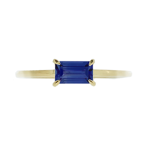 Janico Sapphire Horizontal Ring