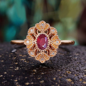 Karie Vintage Halo Ring - Red Oval W056