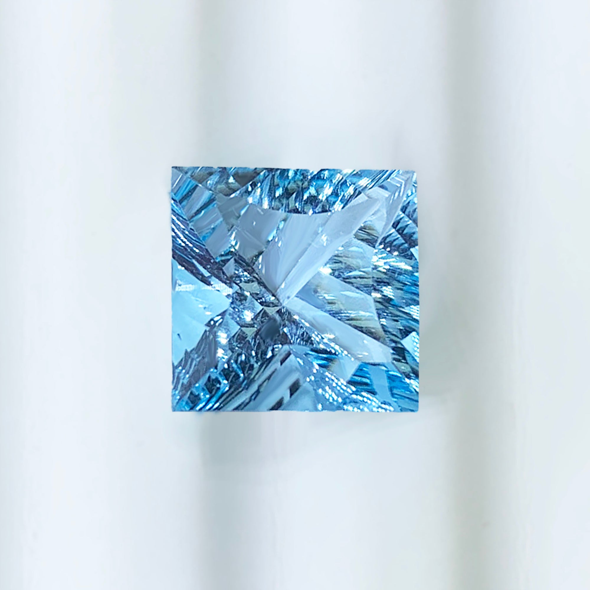 Blue Topaz Square Millenia Cut 9.70CT G078