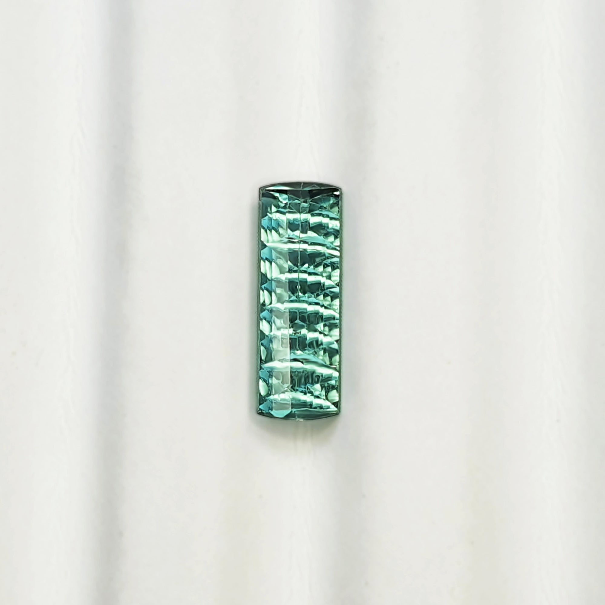 Green Tourmaline Baguette Millenia Cut 1.44CT G085-1