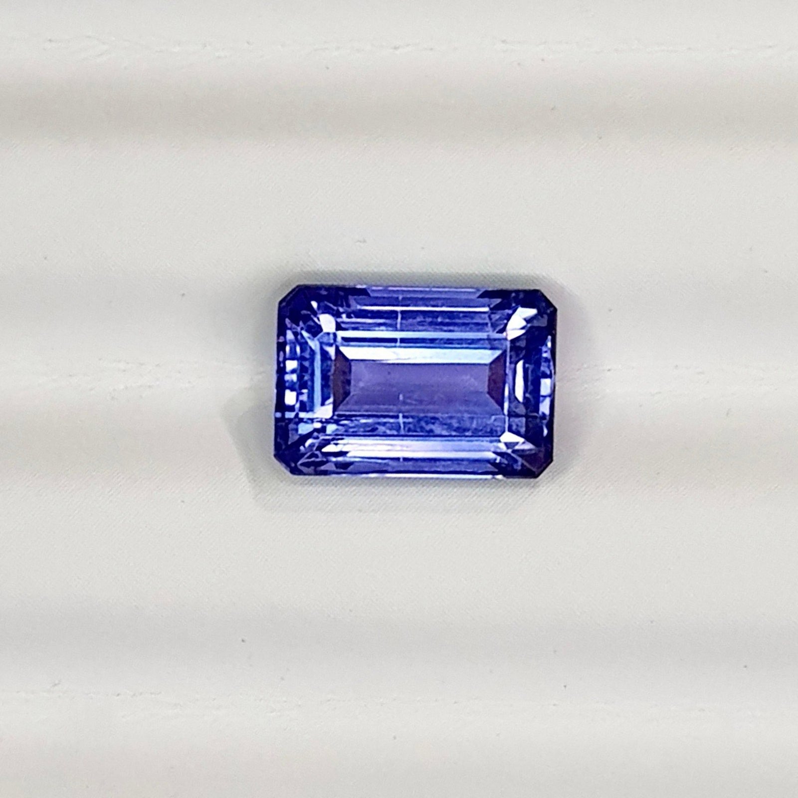 TANZANITE EMER OCTAGONAL CUT 4.4CT G124