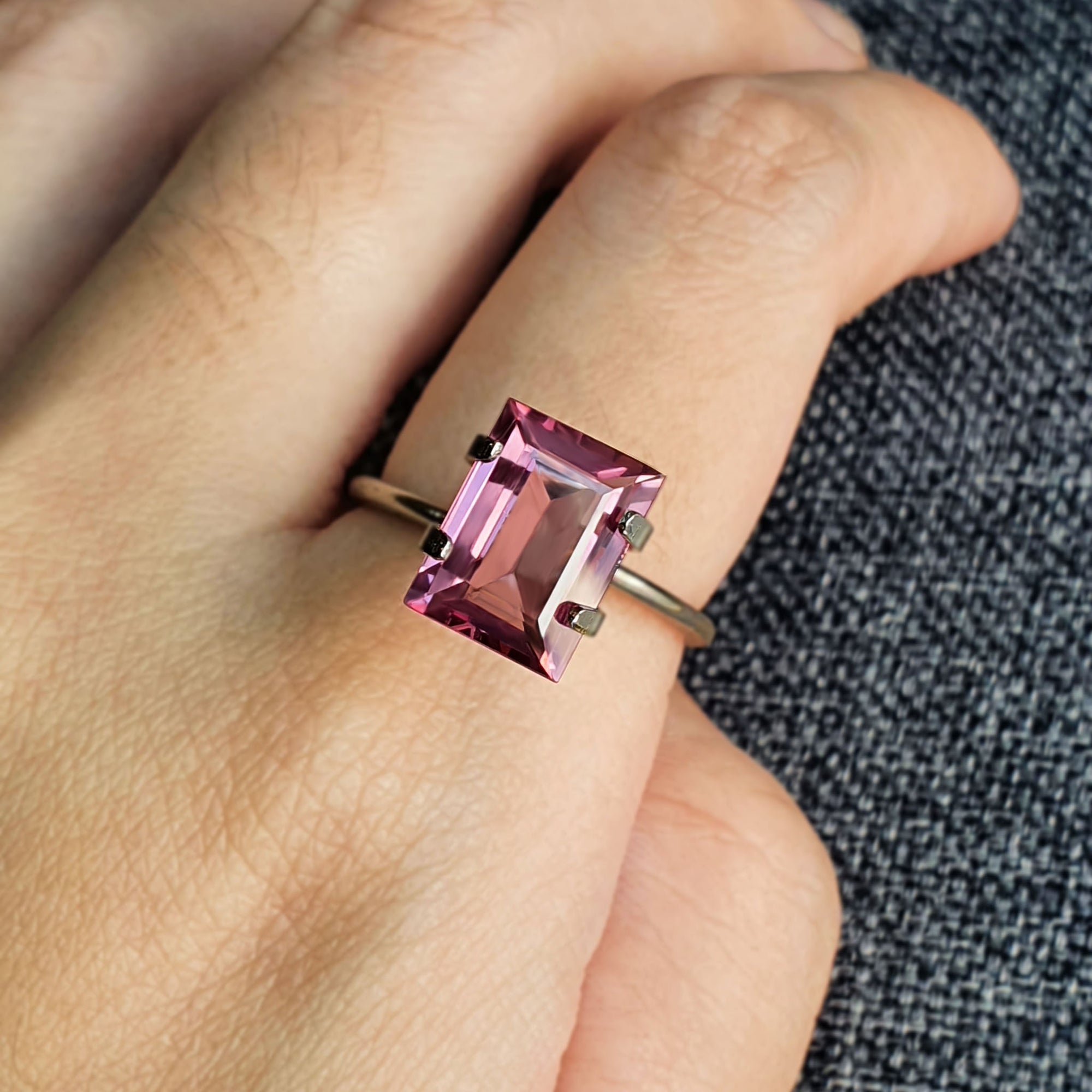 Berry Pink Spinel Pink Baguette 3CT G228
