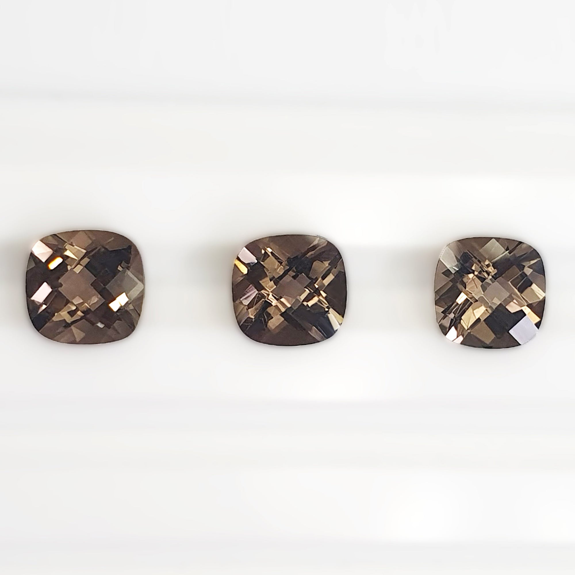 Smoky Quartz Checkered Cush 6 MM G252