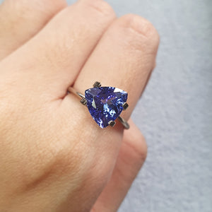 Tanzanite Trillion Cut 2.42CT G254