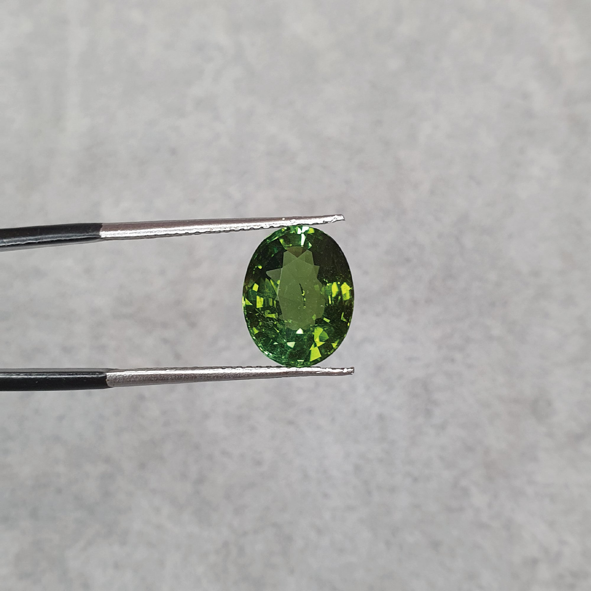 Green Tourmaline Oval 4.36CT G279