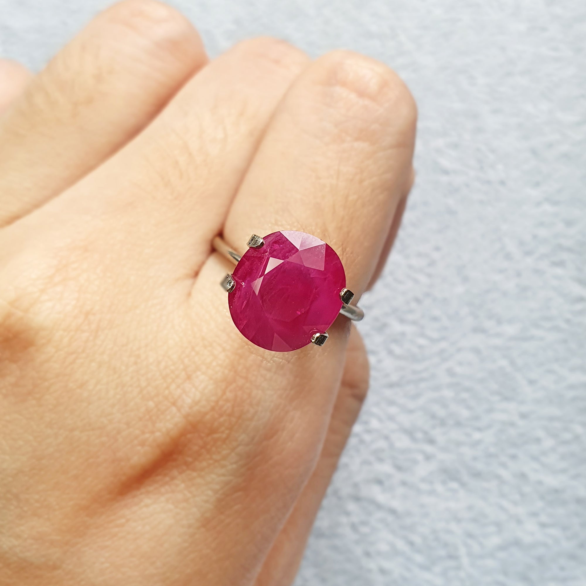 Burmese Ruby Oval 5.12CT G291