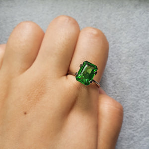 Tsavorite Emerald Cut 4.02CT G357