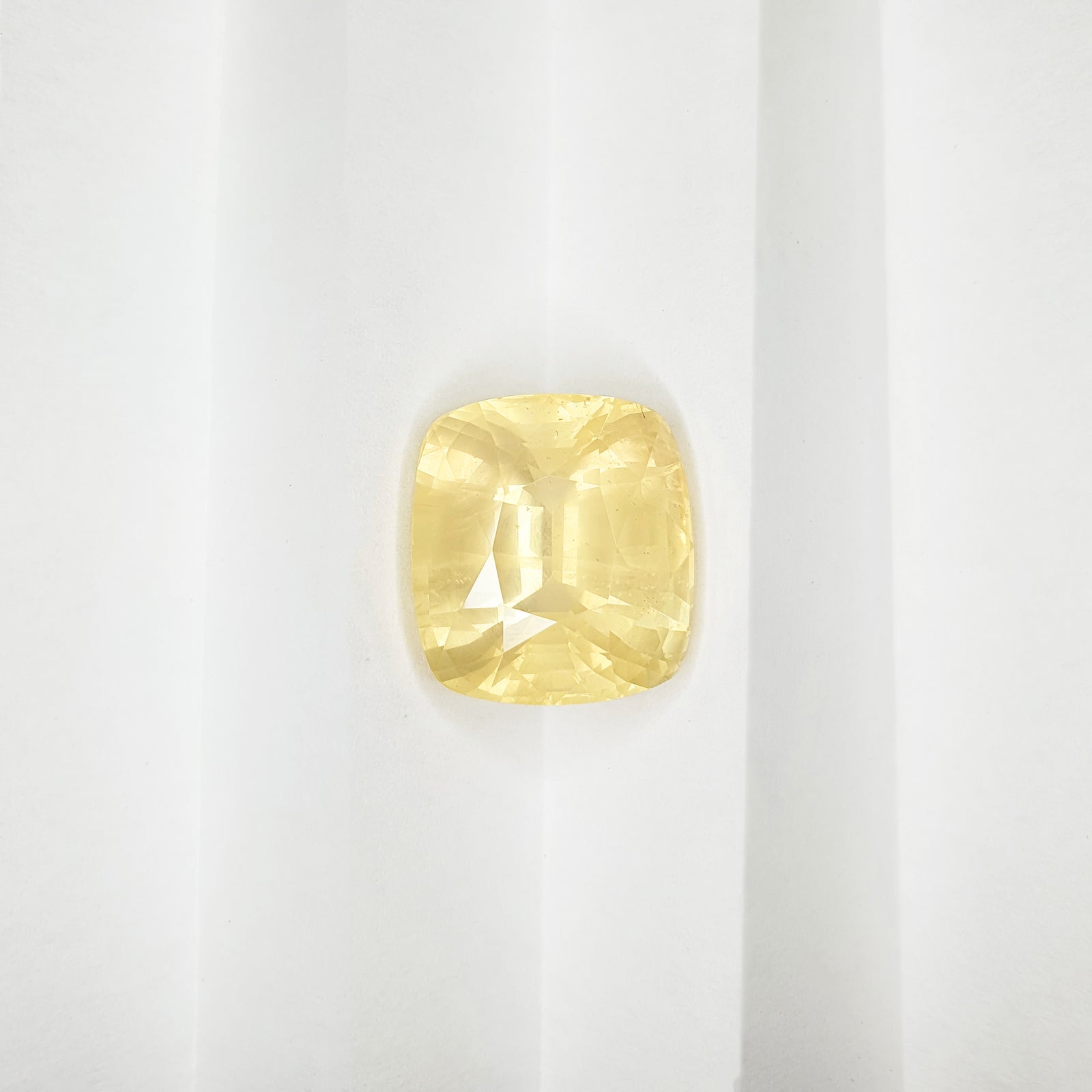 Yellow Sapphire Cushion 53.52CT G377