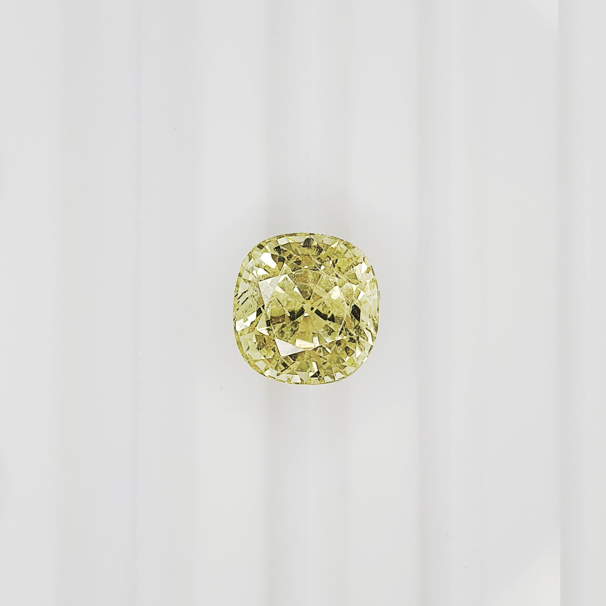 Burmese Unheated Yellow Sapphire Cushion 3.89CT G398