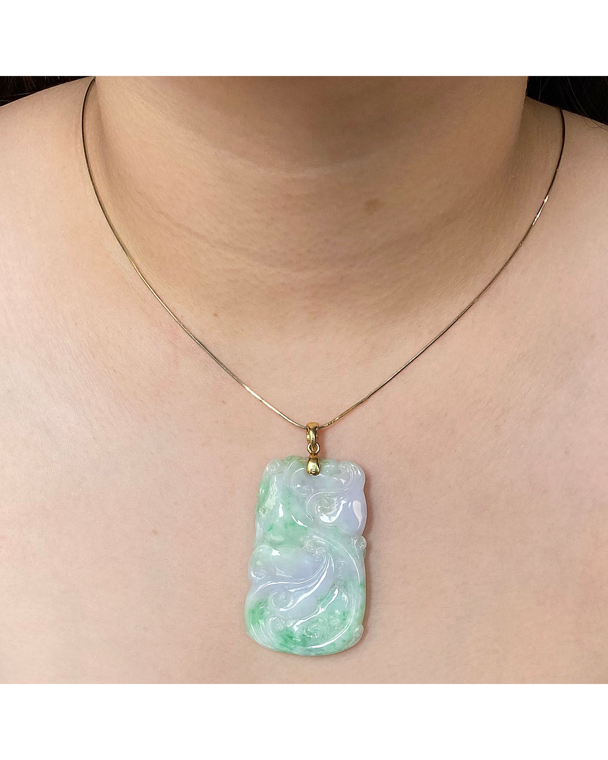 Hulu Jade Pendant M446