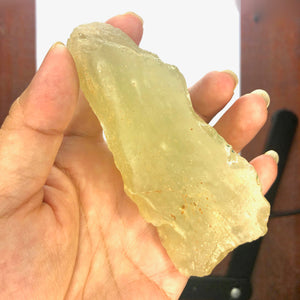 1 TRIOASIS LIBYAN DESERT GLASS GOLD TEKTITE G577