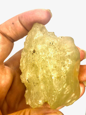 9 TLA  LIBYAN DESERT GLASS GOLD TEKTITE G585