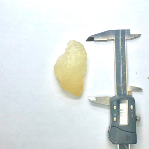 18 PONTOS LIBYAN DESERT GLASS GOLD TEKTITE G594