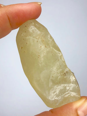 22 GLISCH LIBYAN DESERT GLASS GOLD TEKTITE G598