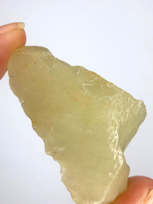 26 XIXV  LIBYAN DESERT GLASS GOLD TEKTITE G602