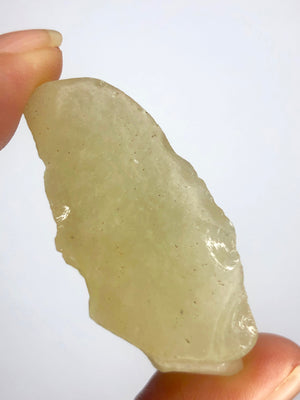 26 XIXV  LIBYAN DESERT GLASS GOLD TEKTITE G602