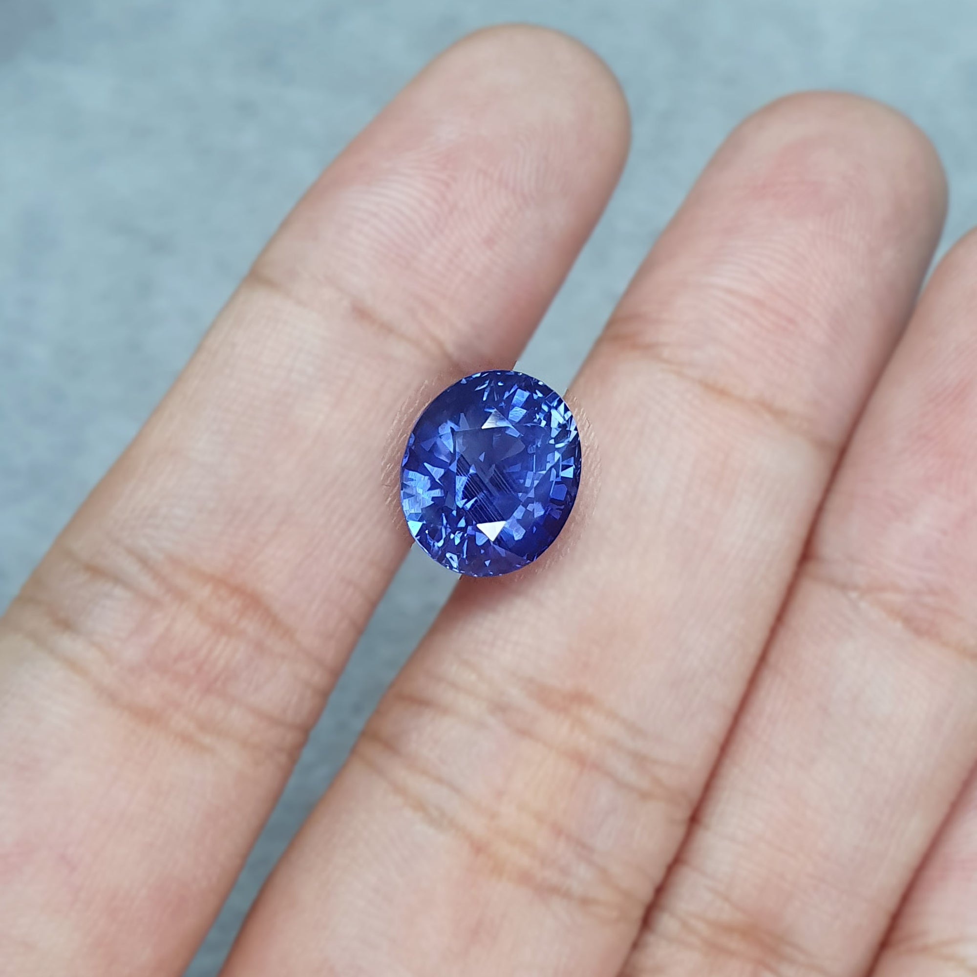 Unheated Blue Sapphire Oval 5.59CT M537