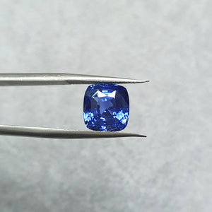 Vivid Blue Sapphire Cushion 5.71CT M546