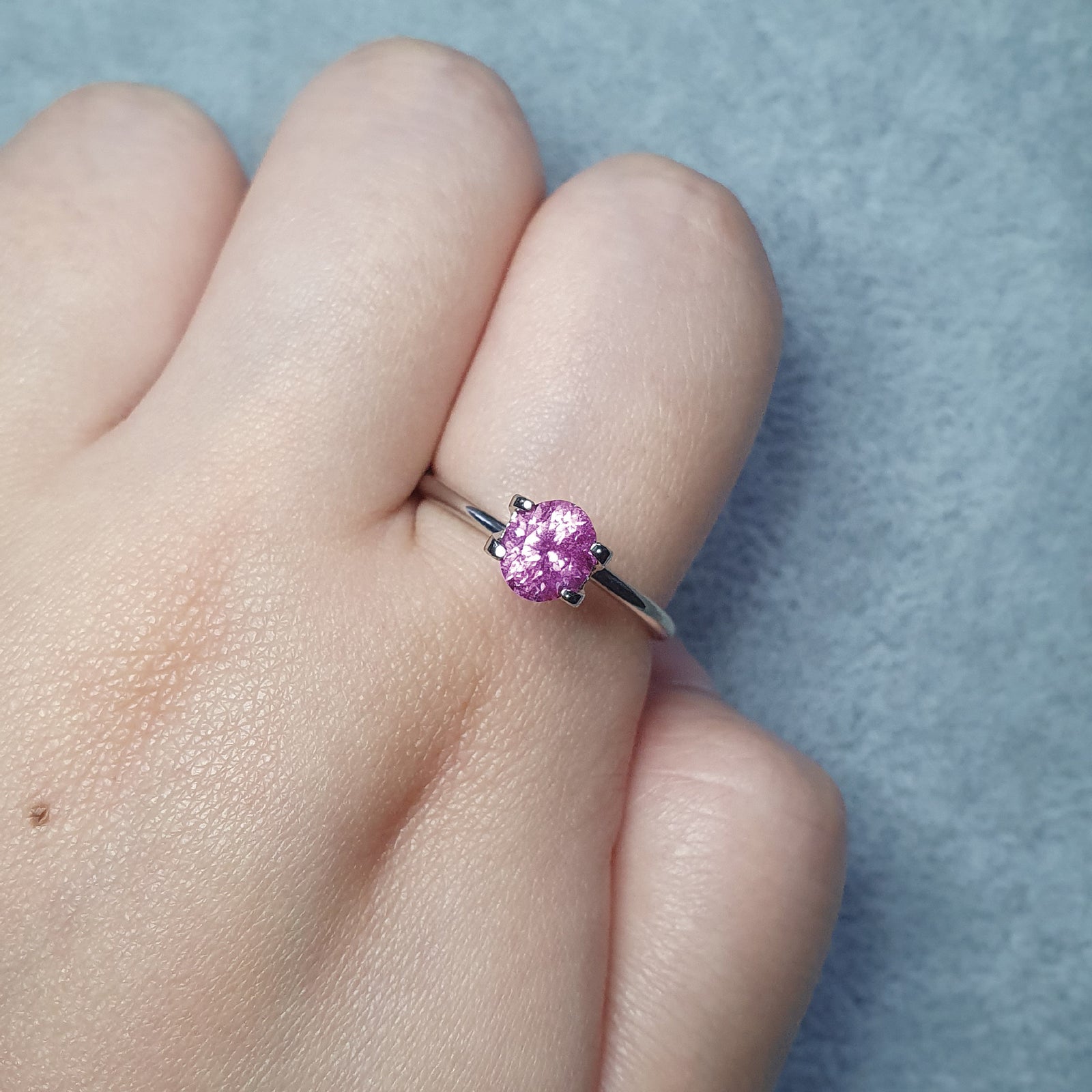 Padparadscha Oval 1.09CT M649