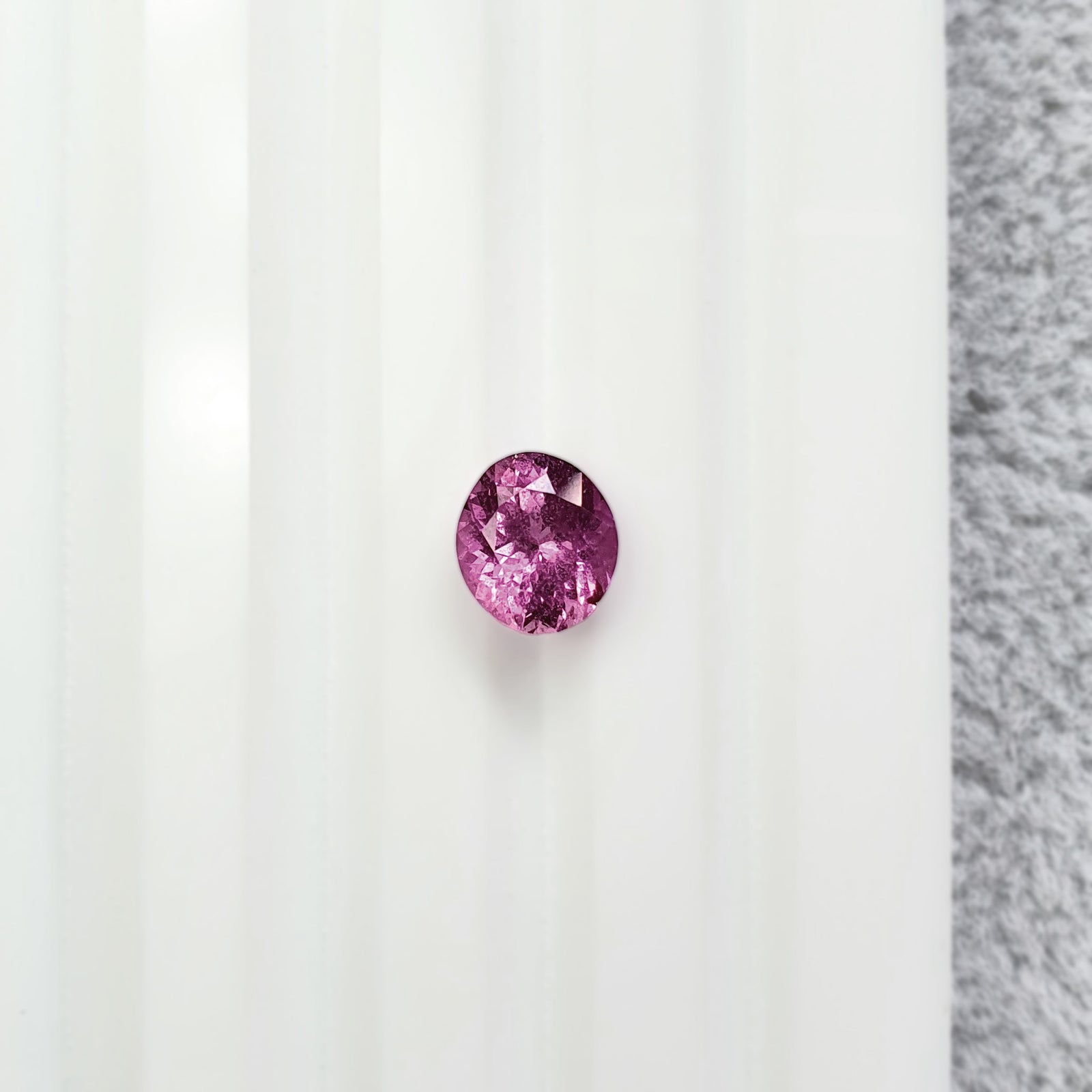 Padparadscha Oval 1.09CT M649