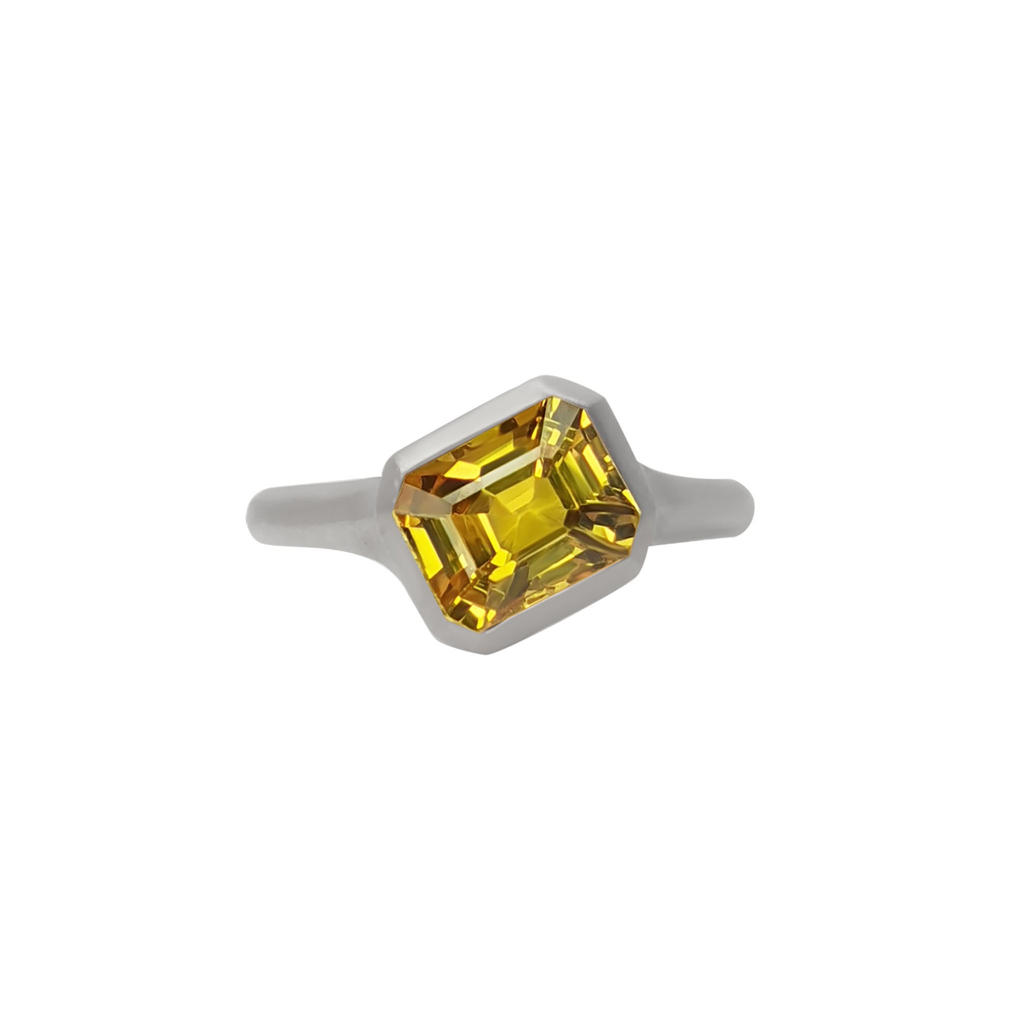 Petero Solitaire Bezel Gemstone Ring - Yellow Emerald 2021-029