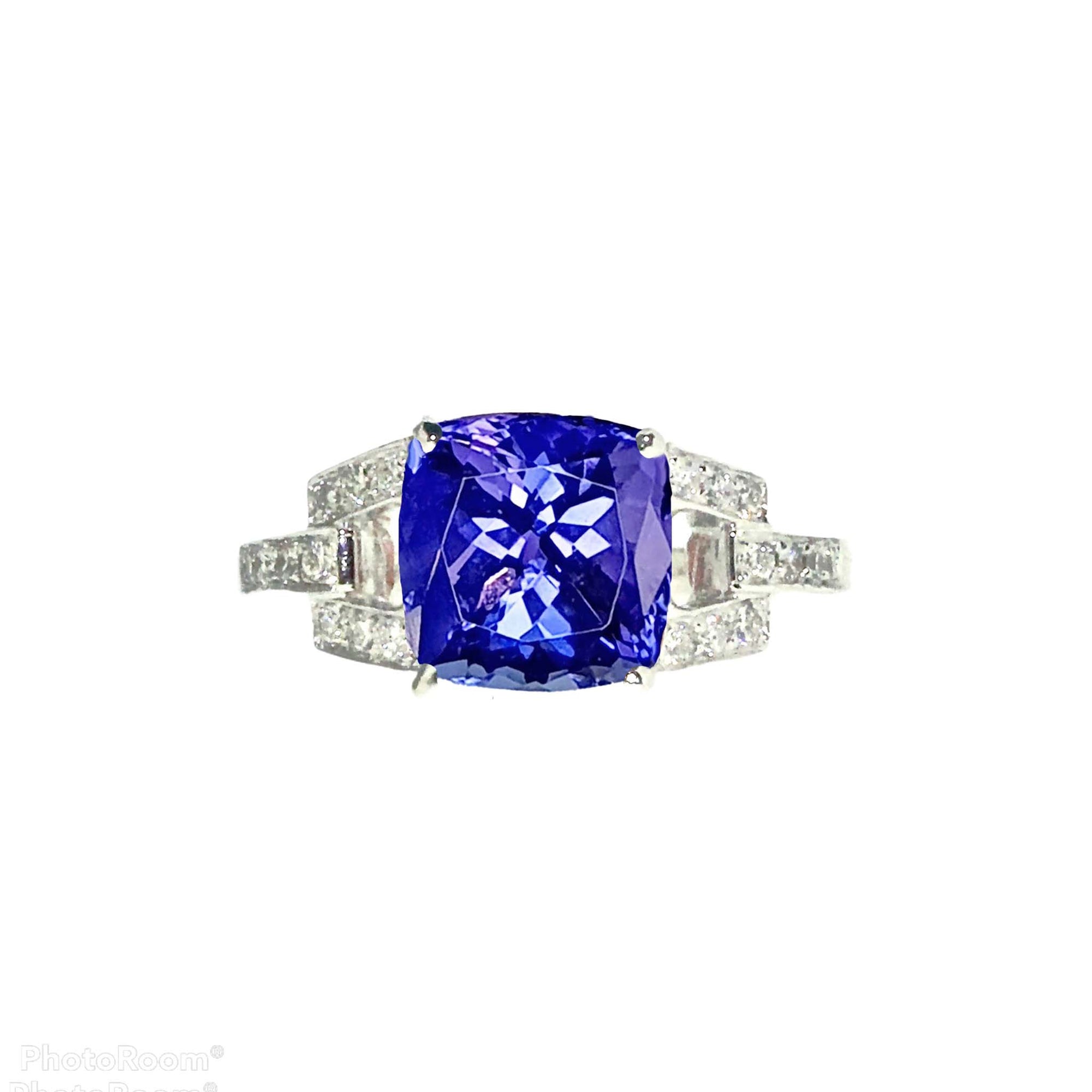 Isimo Gemstone Ring - Tanzanite Cushion W197