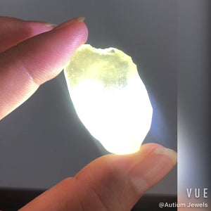 34  LIBYAN DESERT GLASS GOLD TEKTITE G610